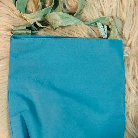 DAKINE adjustable Crossbody Bag - Picture 2 of 8